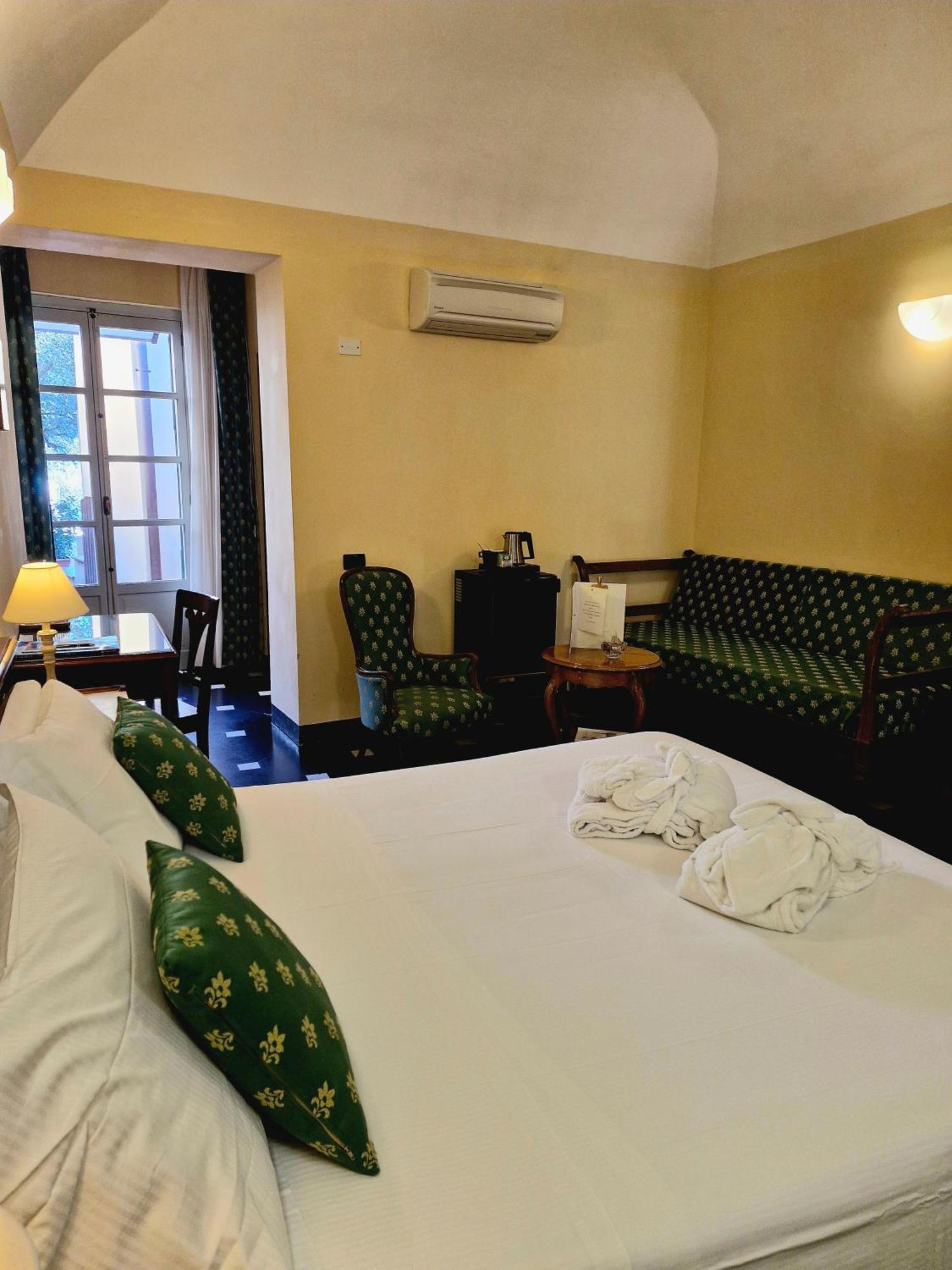 Palazzo Vescovile Hotel Noli Exterior photo